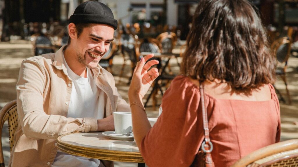 Relations extraconjugales au Québec : plateformes, discrétion et enjeux psychologiques